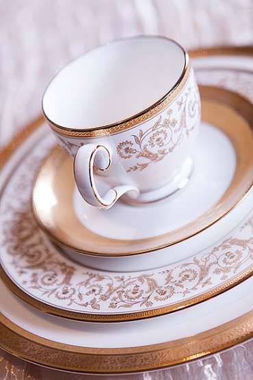 Noritake Summit Gold